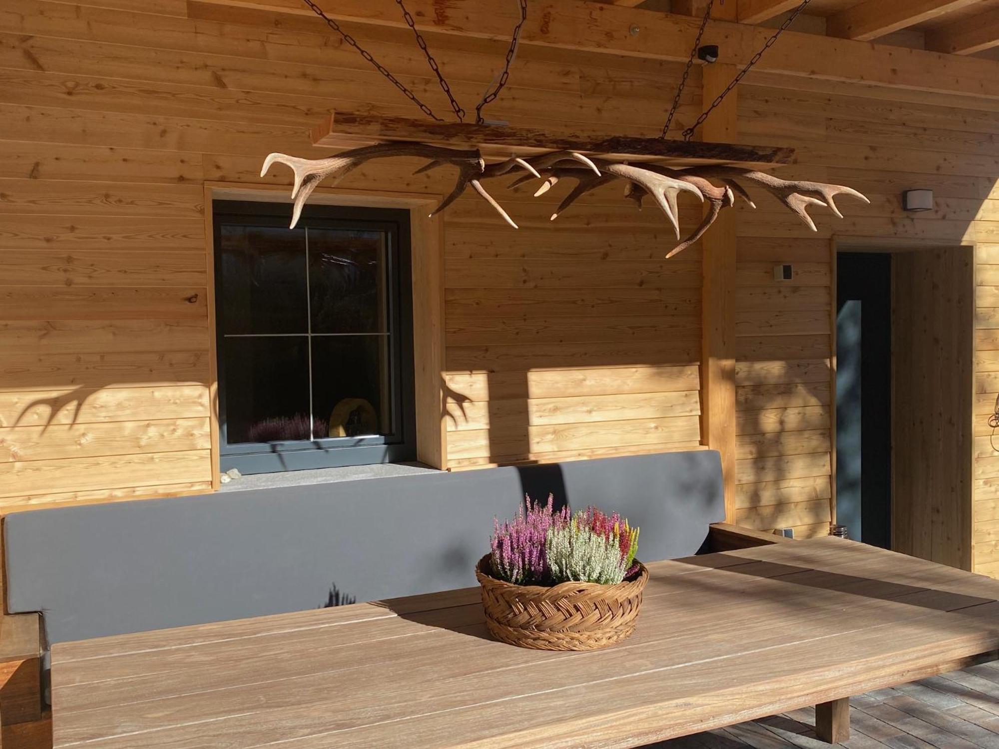 Haus Wolfsbach Apartamento Rennweg am Katschberg Exterior foto